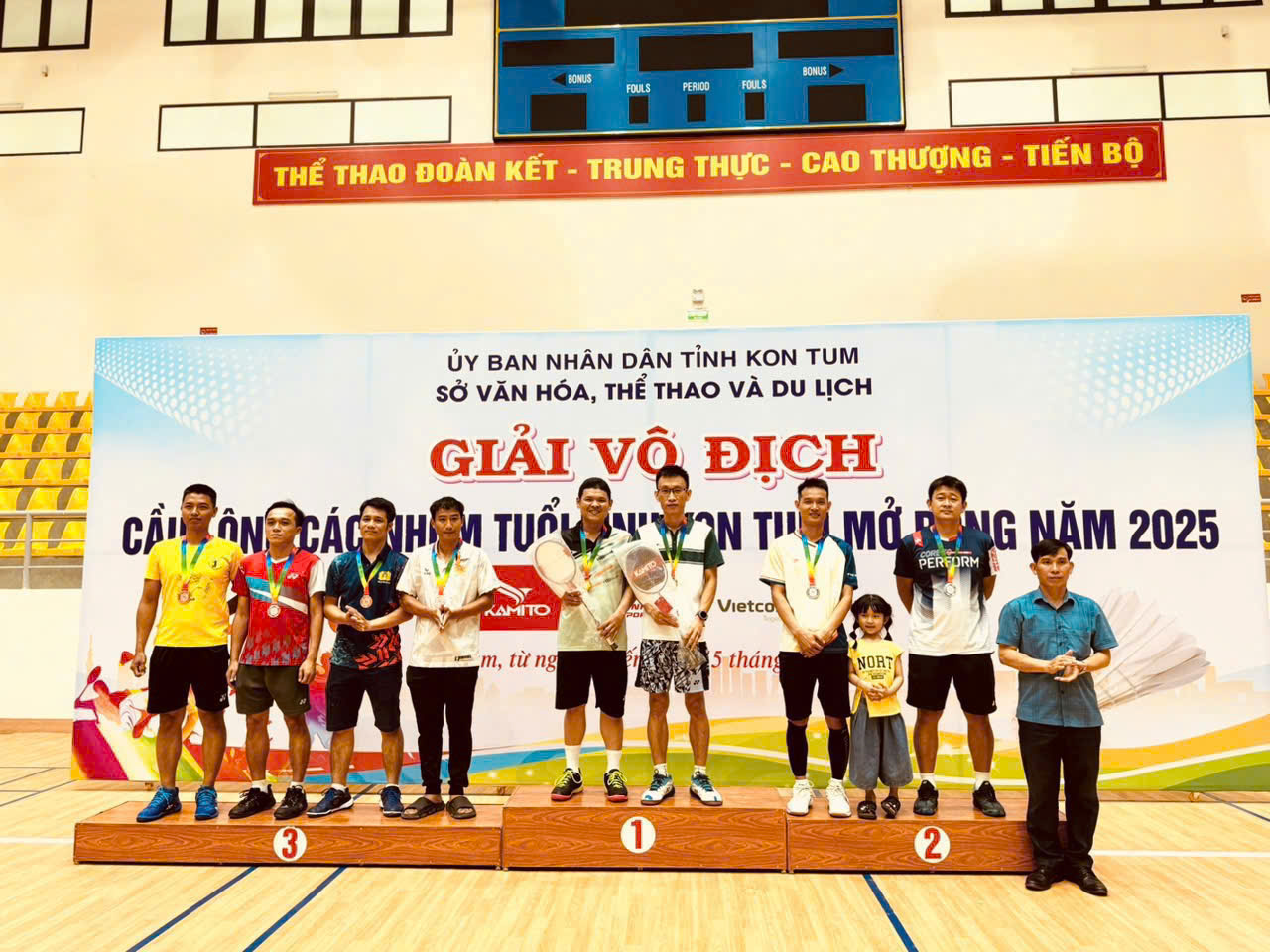 Kỹ thuật smash cầu lông